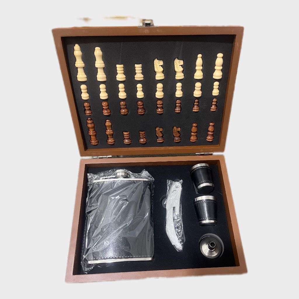 Miniatura 3 de Whiskera con Ajedrez